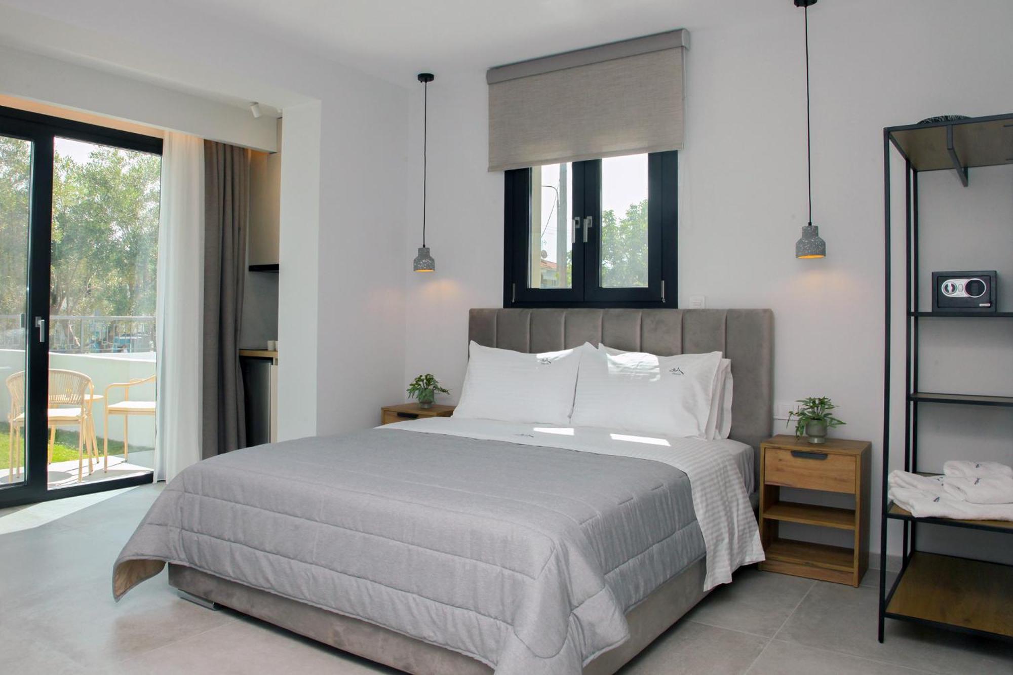 Malka Premium Chaniotis